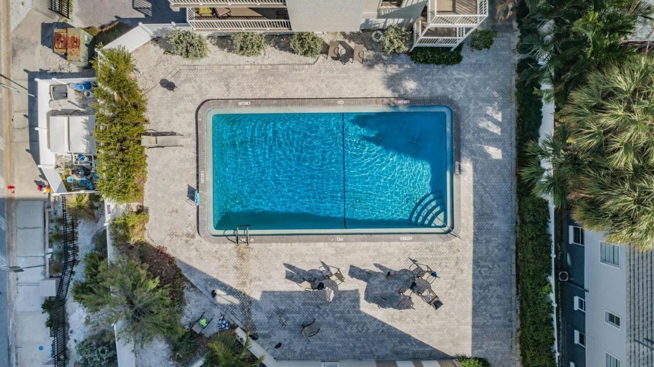 Fins Up In Clearwater Beach Exterior foto