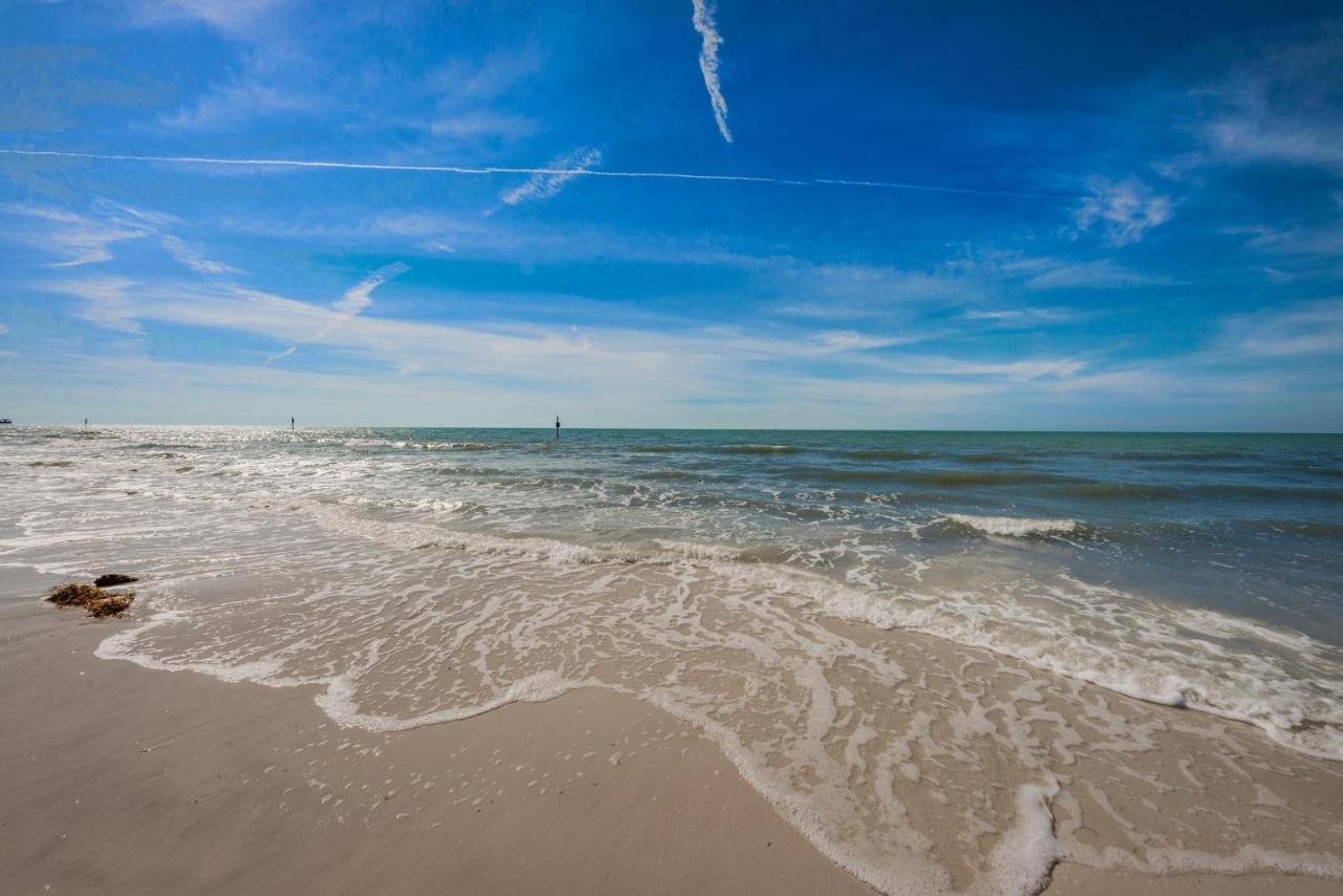Fins Up In Clearwater Beach Exterior foto