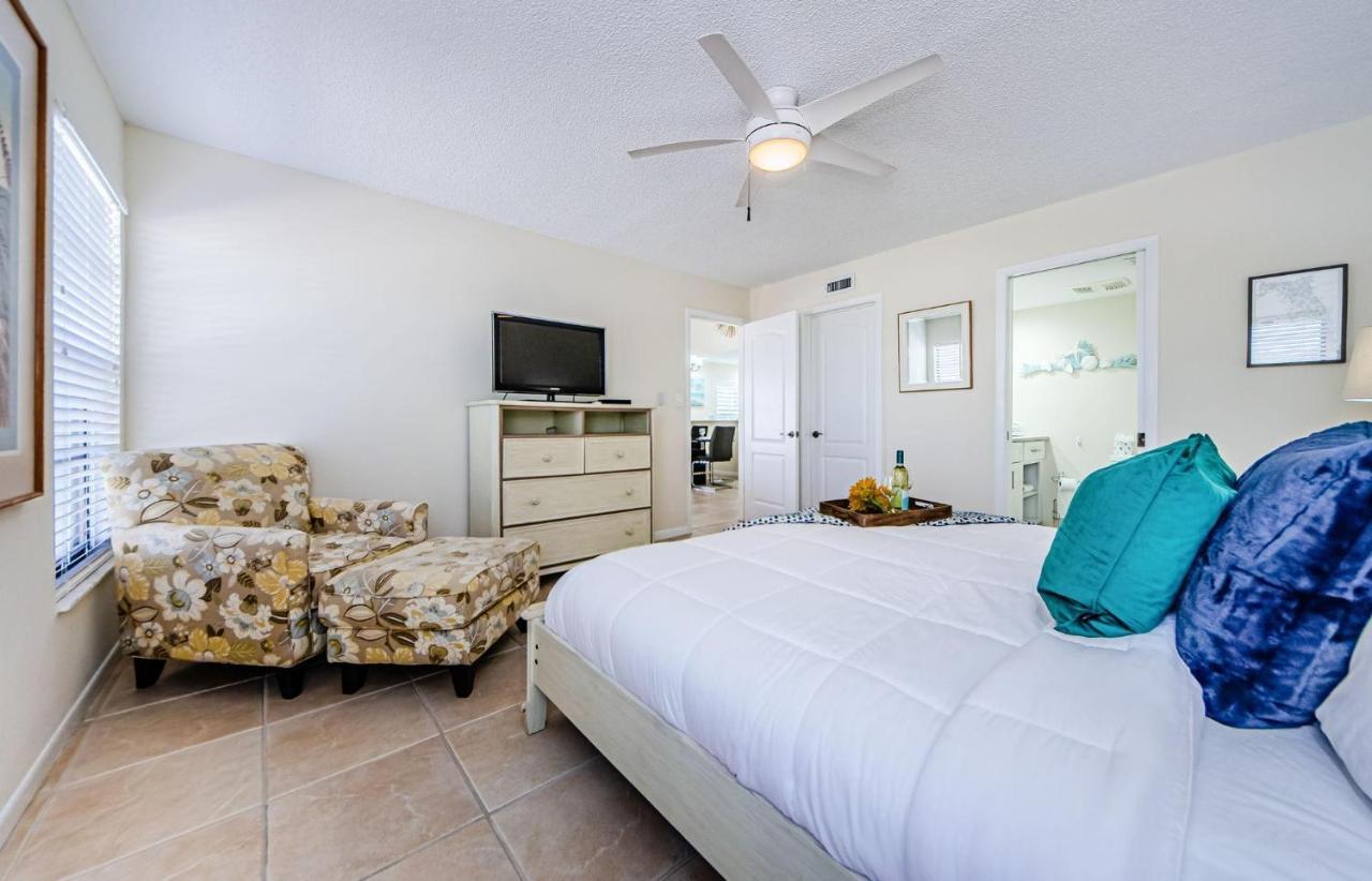Fins Up In Clearwater Beach Exterior foto