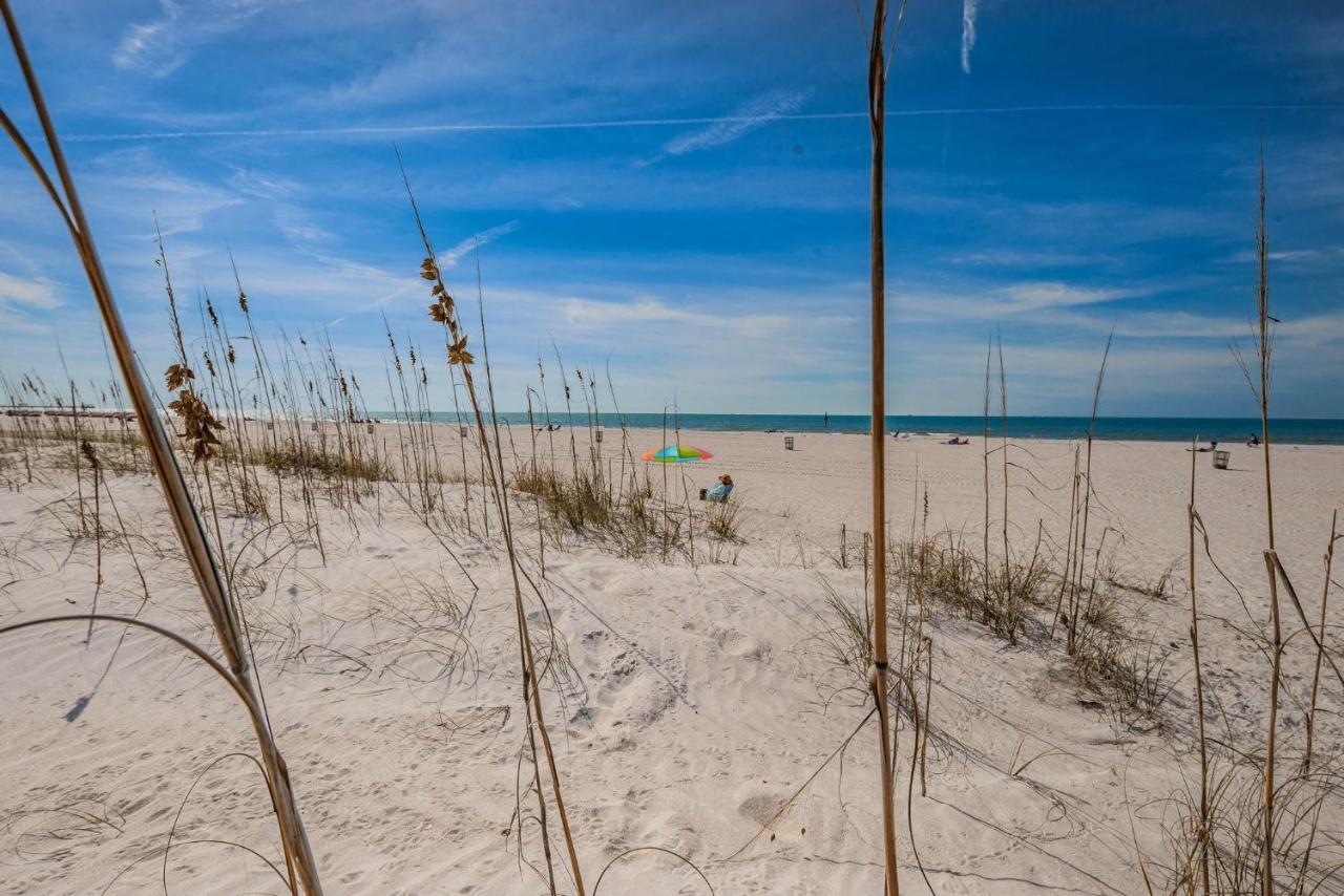 Fins Up In Clearwater Beach Exterior foto